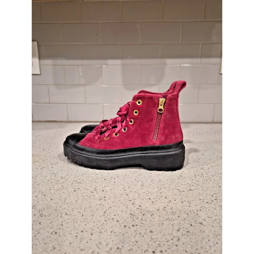 New Chuck Taylor All Star Lugged Lift Platform Pink Velvet Size 3.5